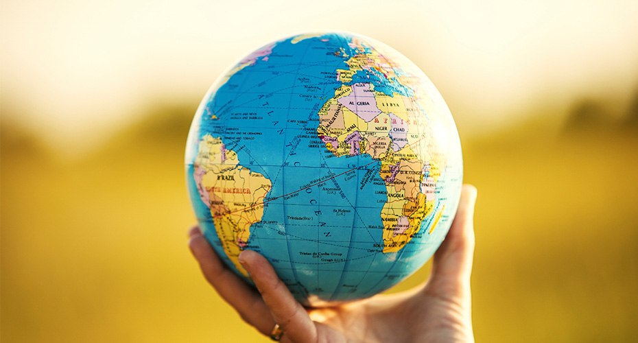 world globe signifying teaching english abroad